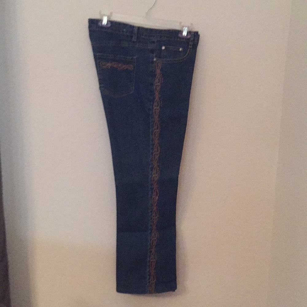 Jeans - Picture 4 of 5